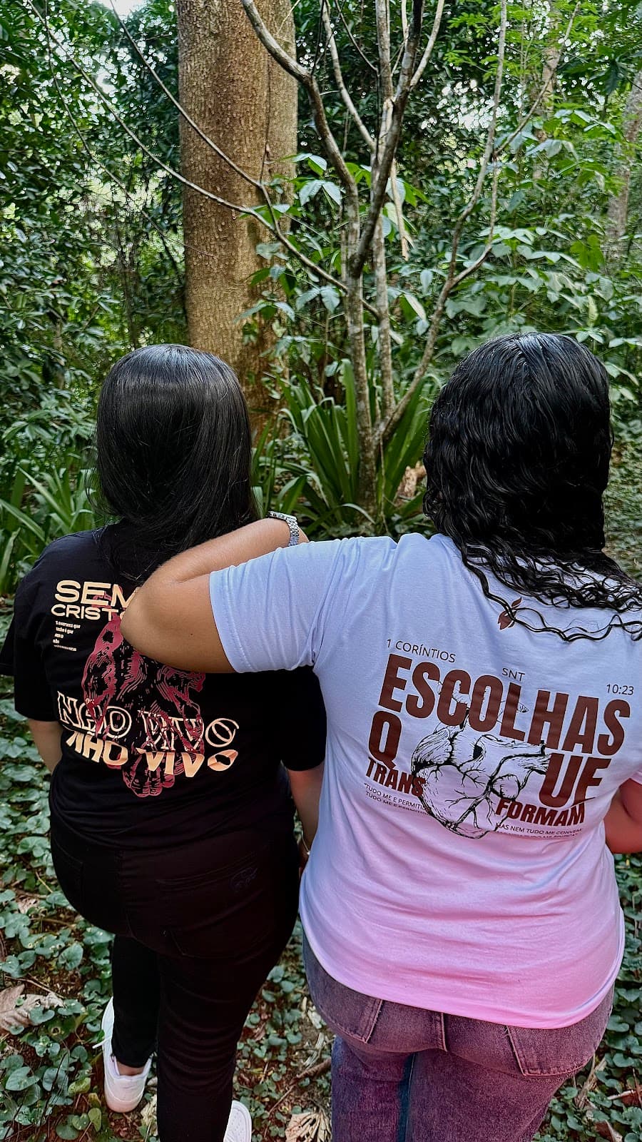 Camiseta Oversized Fé Urbana — hover