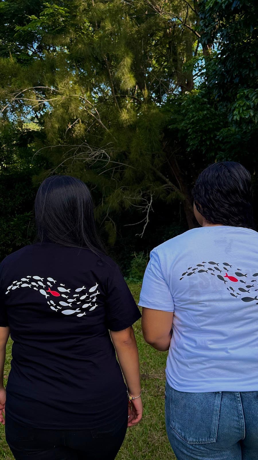 Camiseta Sal e Luz — model