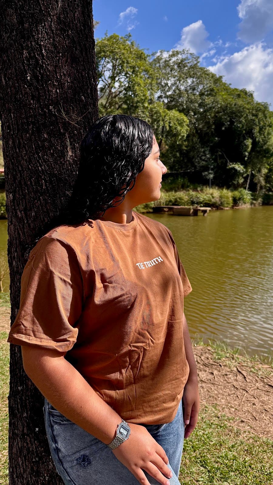 Camiseta O Senhor Diz Ekballo — detalhe da estampa