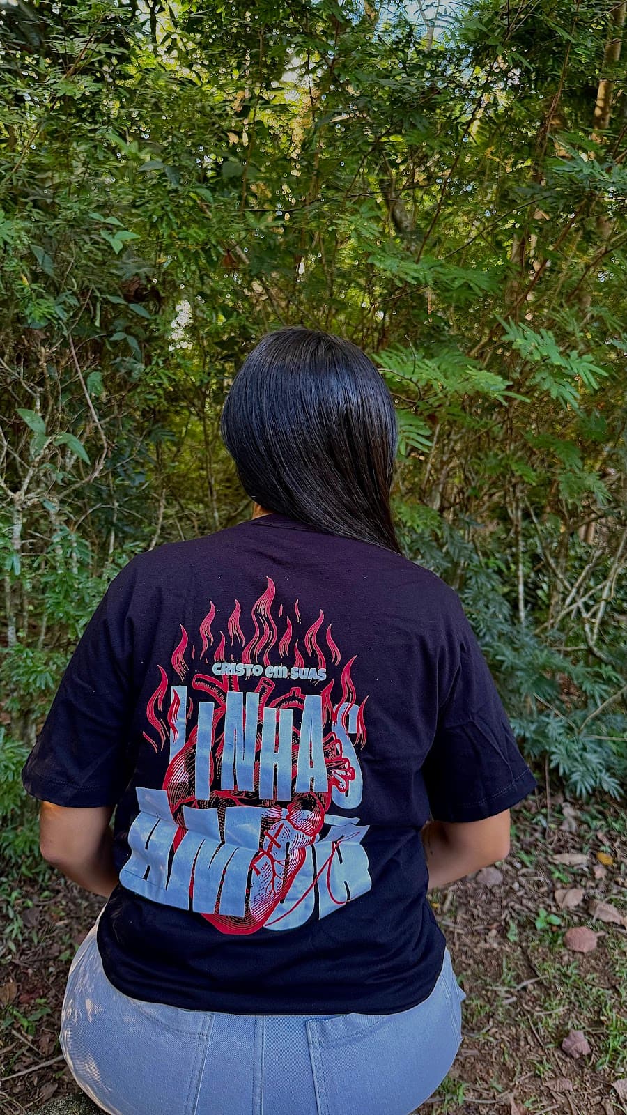 Camiseta Cristo em Suas Linhas — detalhe da estampa